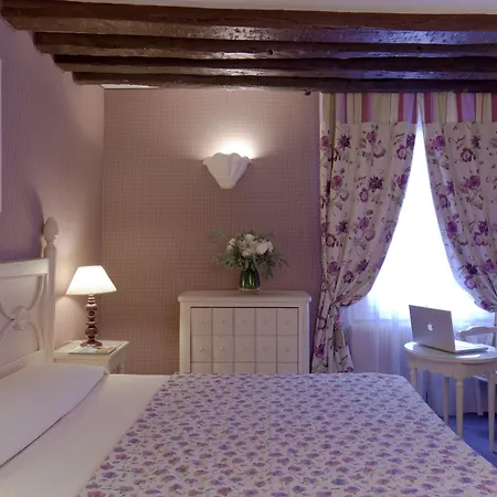 宝伯格酒店 巴黎