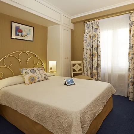 Beaubourg Otel 3*