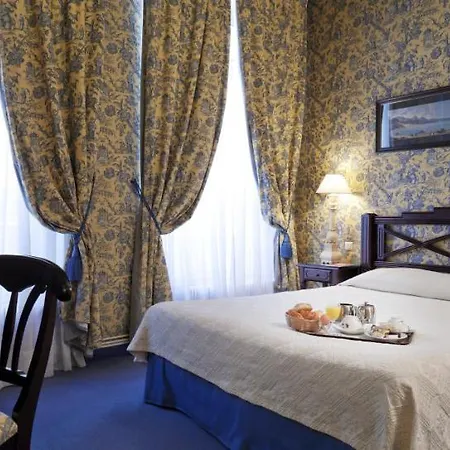 Hotel Beaubourg
