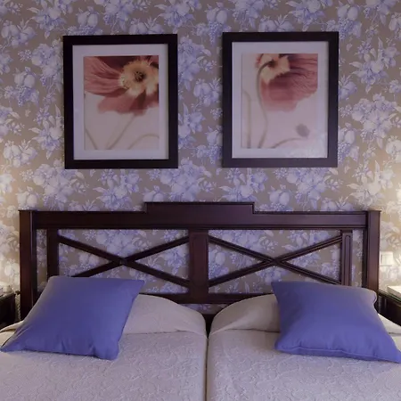 Beaubourg Hotel