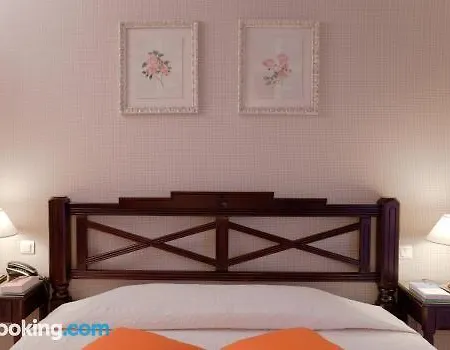 Hotel Beaubourg 3*