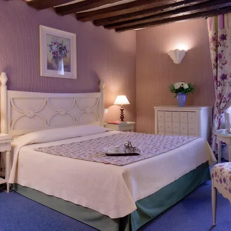 Beaubourg Hotell 3*