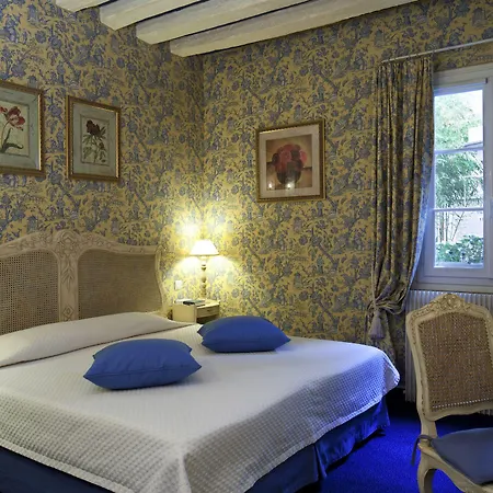 Hotell Beaubourg 3*
