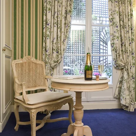 Hotell Beaubourg 3*
