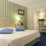 Hotel Beaubourg Paris